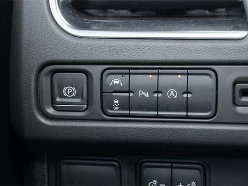 Used 2024 Chevrolet Suburban Premier image 66