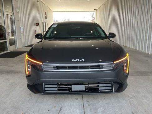 Used 2025 Kia K4 LXS image 22