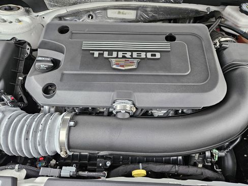 Used 2022 Cadillac XT4 Sport image 33