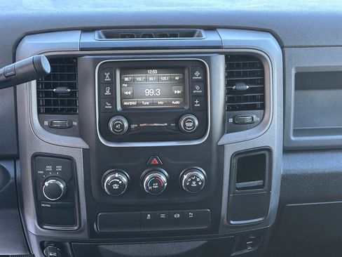 Used 2015 RAM 2500 Tradesman w/ Chrome Appearance Group AWD/4WD image 17