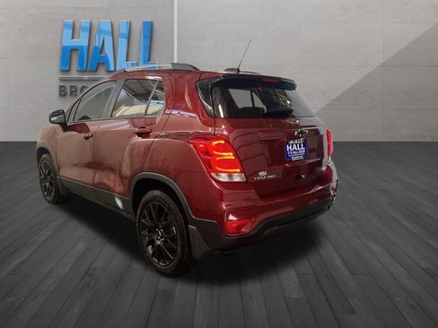 Used 2021 Chevrolet Trax LT w/ Sport Edition AWD/4WD image 3