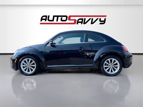 Used 2019 Volkswagen Beetle 2.0T SE image 4