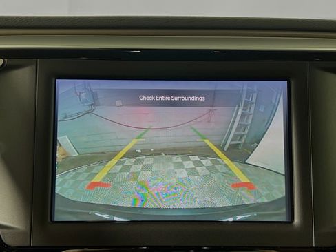 Used 2023 Chrysler Voyager LX image 28