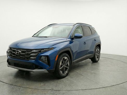 Used 2025 Hyundai Tucson SEL AWD/4WD image 3