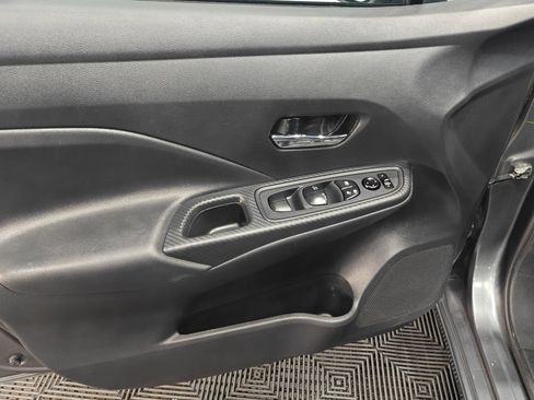 Used 2024 Nissan Versa SV FWD image 33