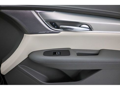 Certified 2021 Cadillac XT5 Premium Luxury image 17