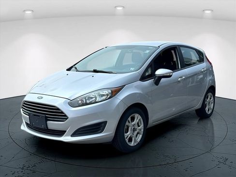 Used 2016 Ford Fiesta SE FWD image 5