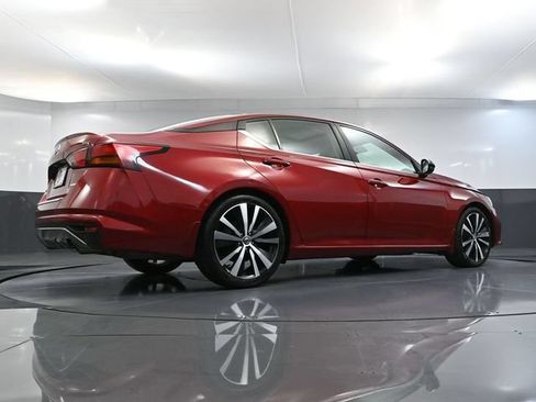 Used 2019 Nissan Altima 2.0 SR FWD image 50