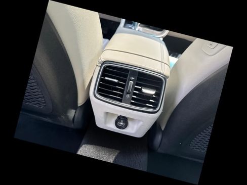 Used 2022 Genesis G70 2.0T w/ Prestige Package image 34