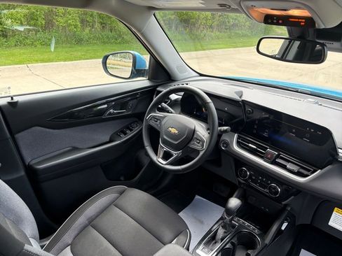 New 2026 Chevrolet TrailBlazer LT w/ Convenience Package FWD image 30