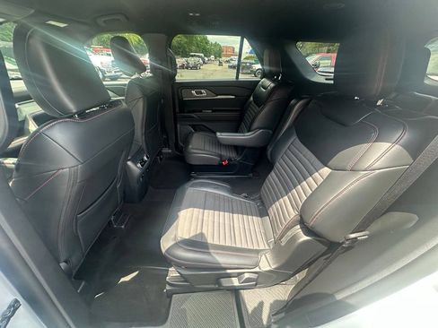Used 2026 Ford Explorer ST-Line AWD/4WD image 11