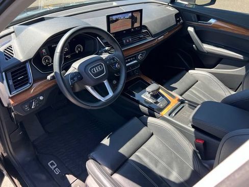 Used 2023 Audi Q5 e Prestige AWD/4WD image 17