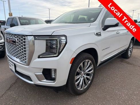 Used 2022 GMC Yukon XL Denali image 2