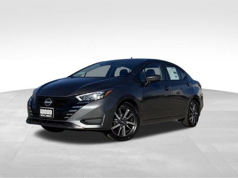 Used 2025 Nissan Versa SV w/ Trunk Package image 7