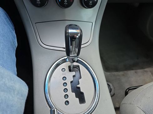 Used 2008 Chrysler Sebring Touring FWD image 17