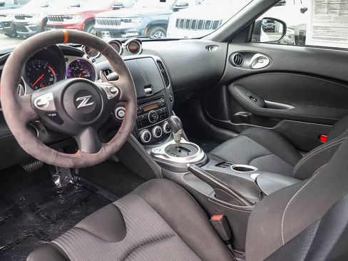 Used 2013 Nissan 370Z Coupe w/ Sport Pkg RWD image 12