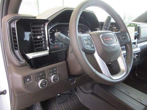 New 2026 GMC Sierra 2500 SLE w/ SLE Value Package; AWD/4WD image 42