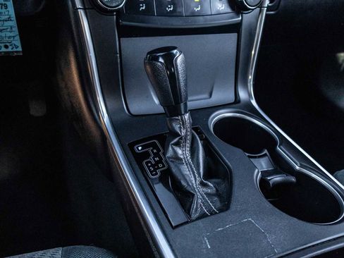 Certified 2017 Toyota Camry LE image 27