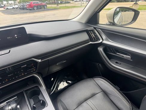Certified 2024 MAZDA CX-90 3.3 Turbo w/ Preferred Plus AWD/4WD image 2