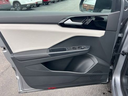 Used 2025 Volkswagen Taos S image 25