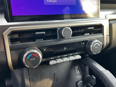 Used 2024 Toyota Tacoma TRD Off-Road AWD/4WD image 17