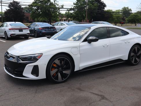 Used 2022 Audi RS e-tron GT w/ Carbon Performance Package AWD/4WD image 1