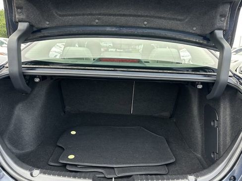 Used 2017 MAZDA MAZDA3 Grand Touring w/ Premium Equipment Package FWD image 31