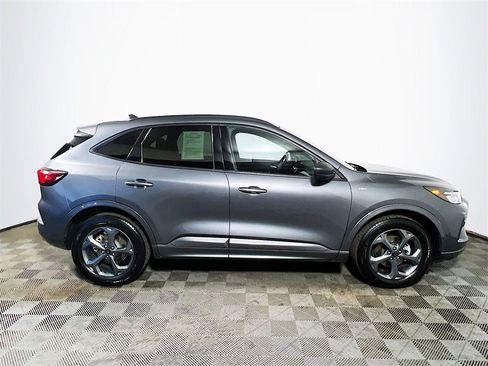 Used 2024 Ford Escape ST-Line image 9