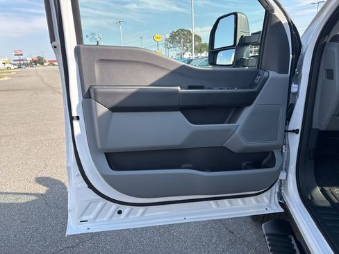 New 2026 Ford F350 XL w/ XL Chrome Package image 12