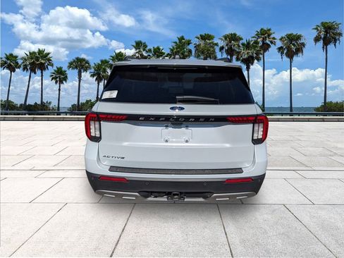 New 2026 Ford Explorer Active w/ Active Comfort Package image 7