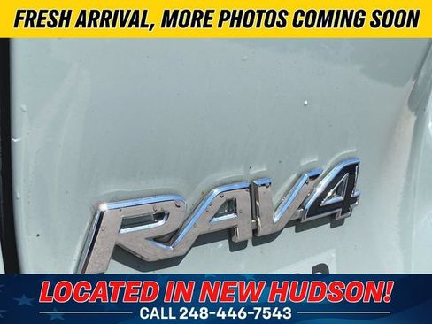 Used 2020 Toyota RAV4 XLE Premium AWD/4WD image 12