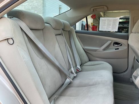 Used 2007 Toyota Camry LE FWD image 32