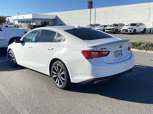 Used 2021 Chevrolet Malibu RS image 4