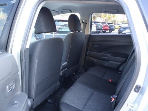 Used 2021 Mitsubishi Outlander Sport ES image 32