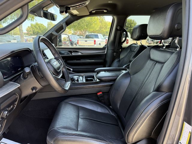 Used 2024 Jeep Wagoneer Series II AWD/4WD image 25