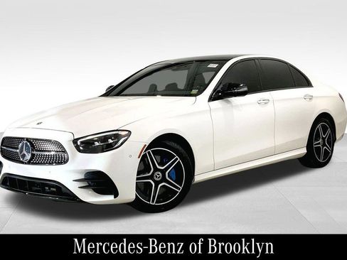 Certified 2022 Mercedes-Benz E 350 4MATIC Sedan image 3