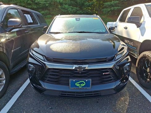 Certified 2023 Chevrolet Blazer RS w/ Driver Confidence II Package AWD/4WD image 2