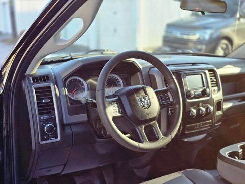 Used 2019 RAM 1500 Tradesman w/ Power & Remote Entry Group image 19