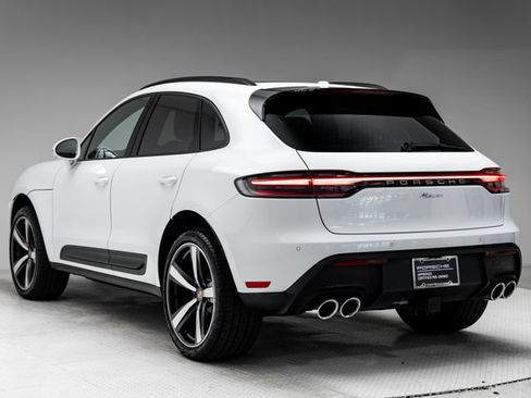 Certified 2026 Porsche Macan AWD/4WD image 3