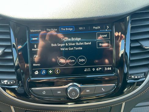 Used 2018 Chevrolet Trax LT w/ LT Convenience Package FWD image 30
