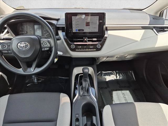 Used 2025 Toyota Corolla LE FWD image 16