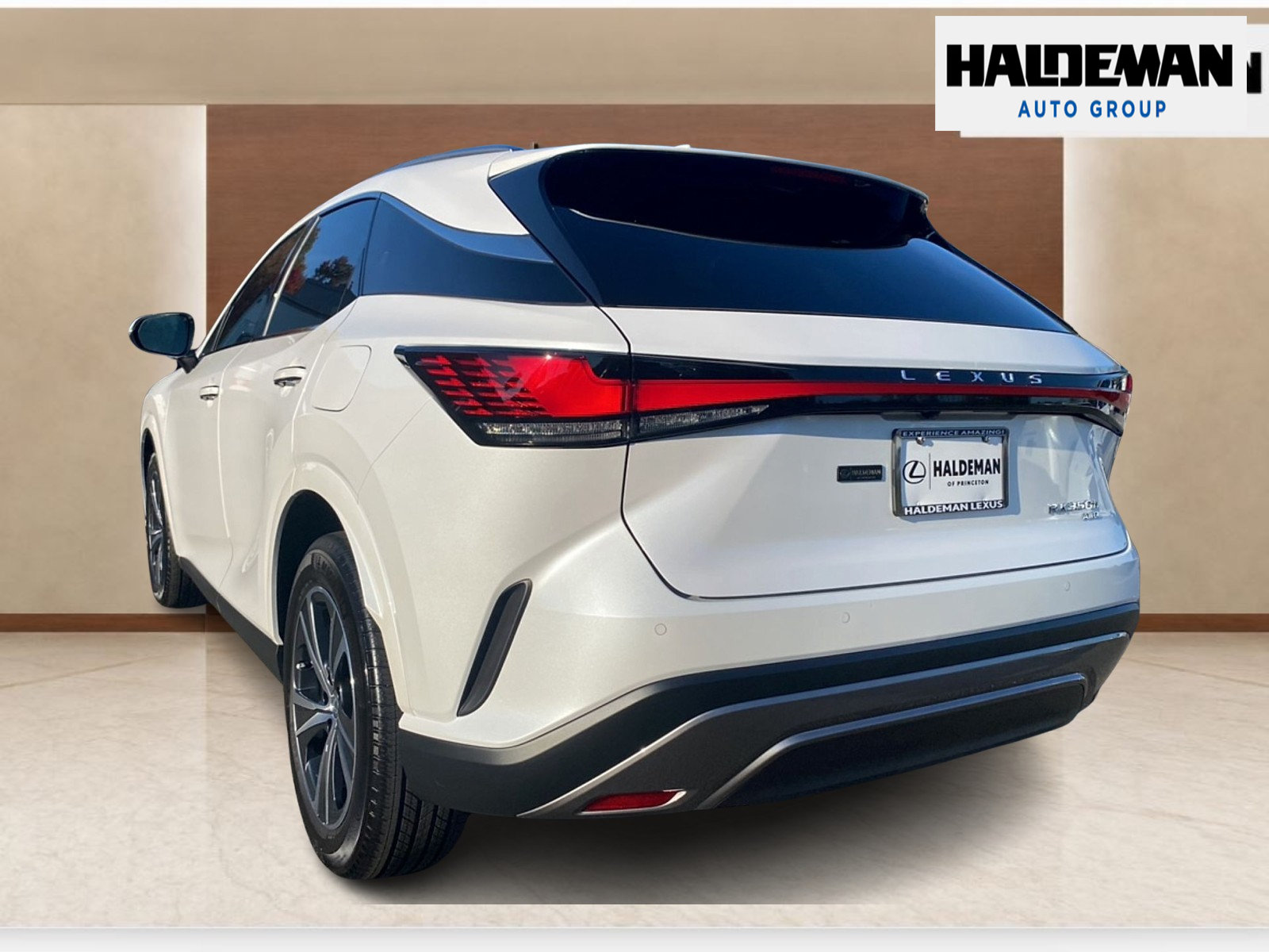 Used 2026 Lexus RX 350h AWD/4WD image 3