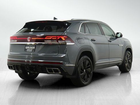 Used 2024 Volkswagen Atlas Cross Sport SEL R-Line AWD/4WD image 5