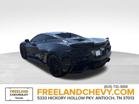 Used 2025 Chevrolet Corvette Z06 RWD image 5