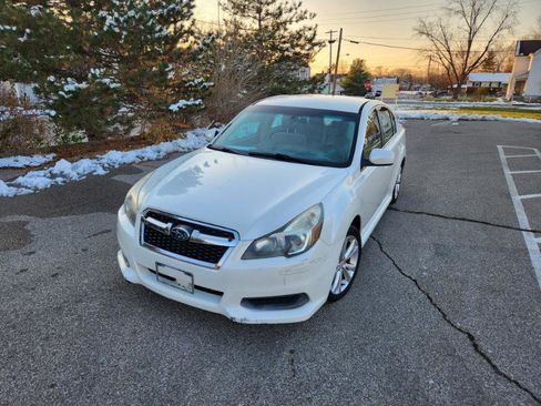 Used 2014 Subaru Legacy 2.5i Premium image 4