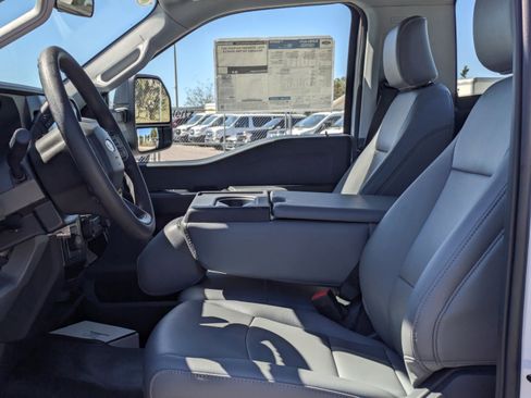 New 2025 Ford F550 4x4 Regular Cab Super Duty image 14