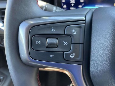 Used 2023 Chevrolet Suburban RST w/ Sport Performance Package image 17