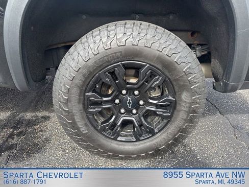 Used 2023 Chevrolet Silverado 1500 ZR2 w/ Technology Package image 36