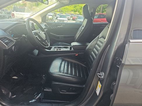 Used 2024 Ford Edge SEL AWD/4WD image 9