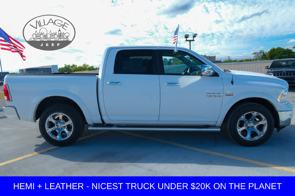 Used 2017 RAM 1500 Laramie w/ Convenience Group AWD/4WD image 4